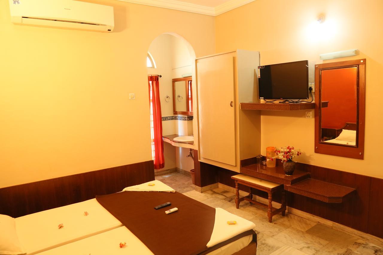 New Cape Hotel Kânyâkumârî Extérieur photo